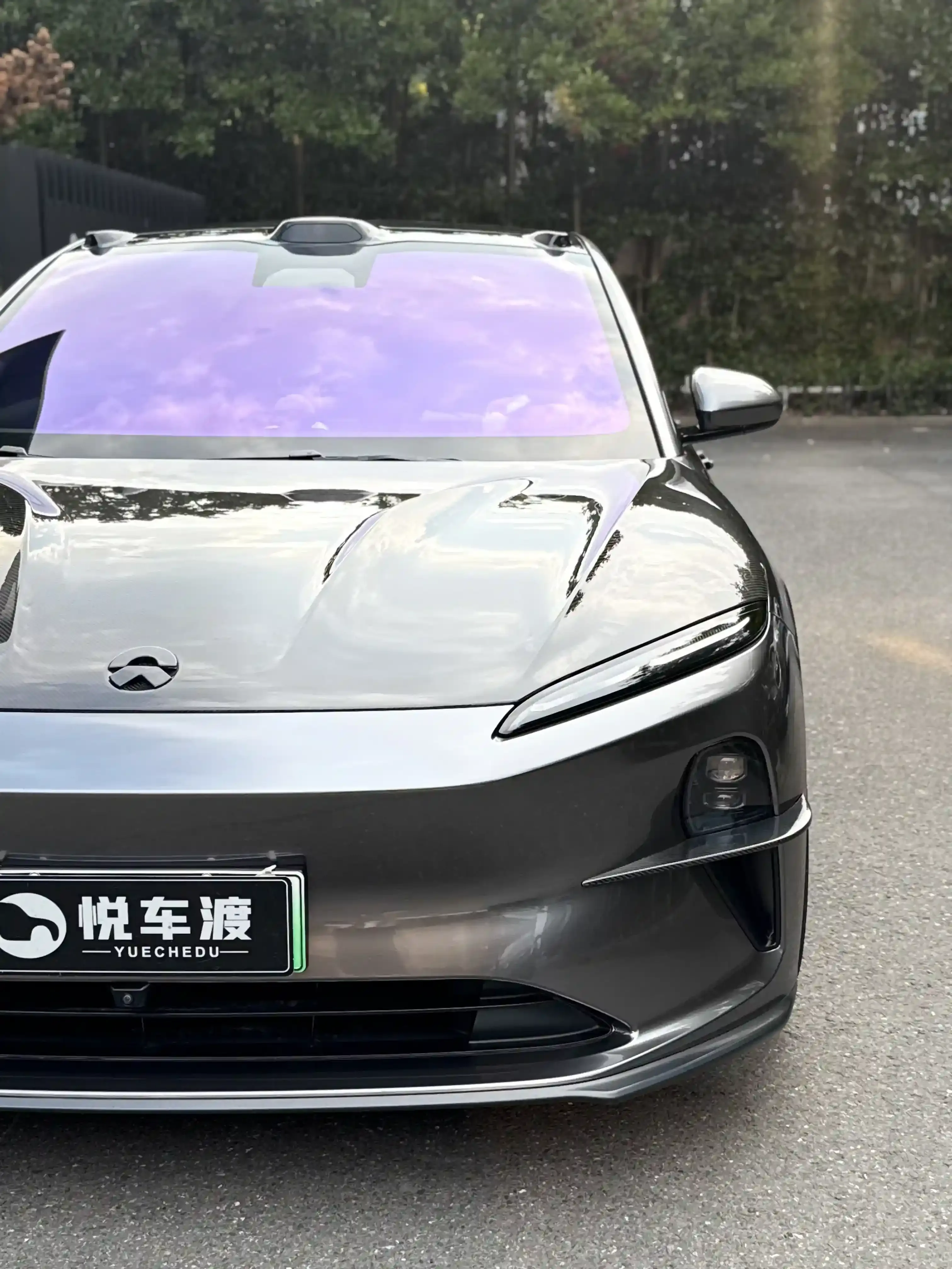 上海蔚来ET5T银色蔚来ET5t车衣+玻璃膜+360软包升级施工实拍图片2,悦车渡专业汽车改装升级,官方质保正品溯源