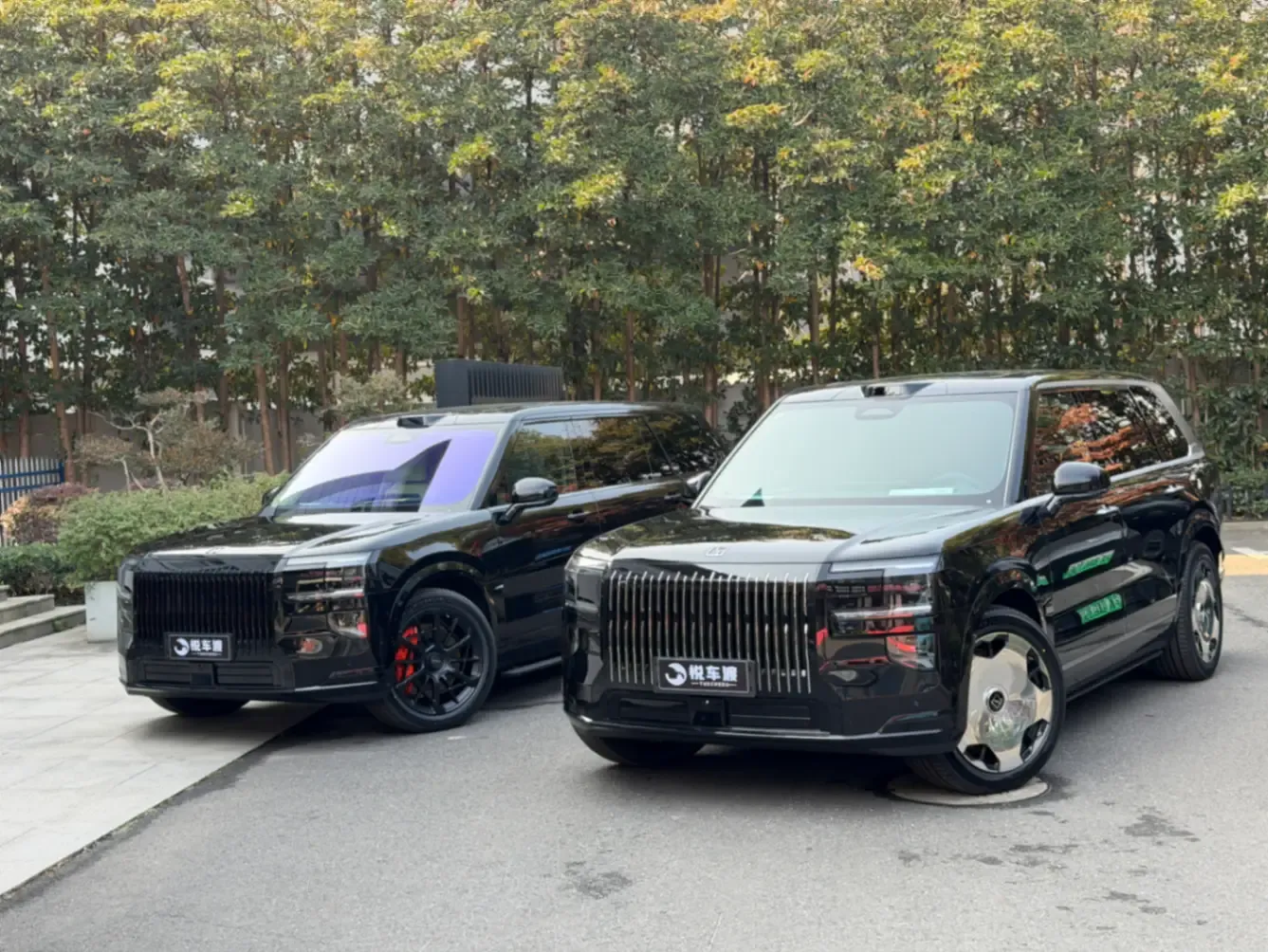上海浦东极氪极氪9X极氪9X玻璃膜装贴施工复盘：一天两台车，两种不同方案施工实拍图片3，悦车渡专业汽车改装升级，官方质保正品溯源